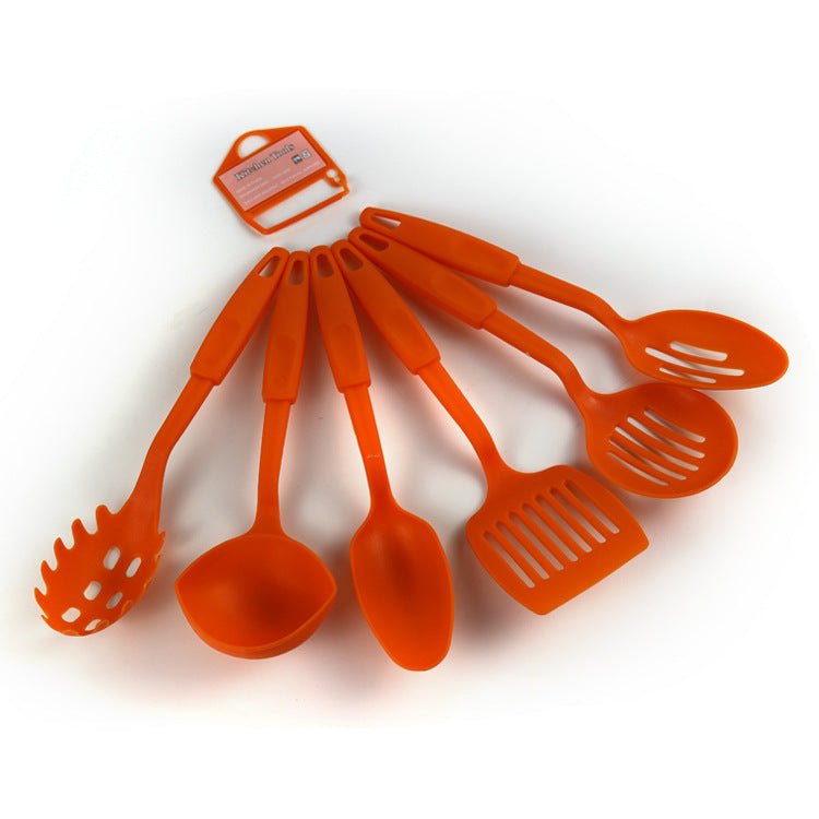Set de 5 ustensiles de cuisine silicone avec couleurs assorties design moderne