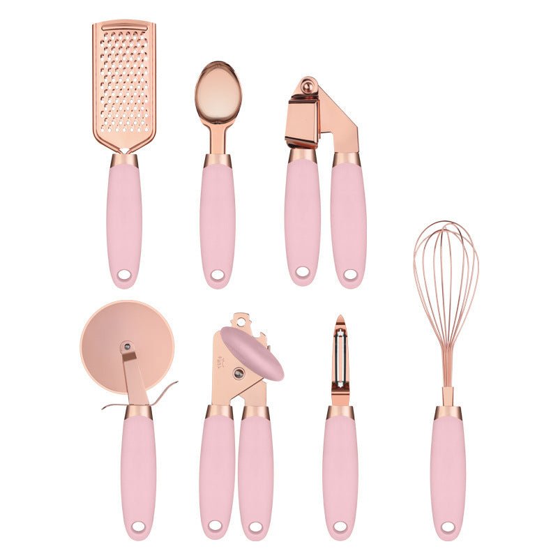 Set 7 Pièces Ustensiles Cuisine Cuivré – Kit Outils Acier Inox Rose Gold Design - accessoire de cuisine pratique en situation